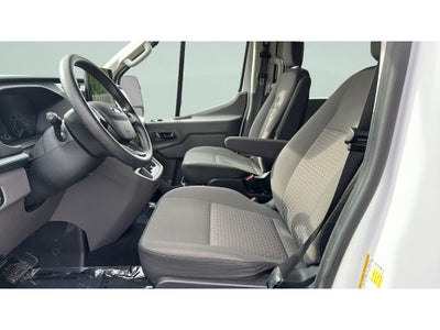 2024 Ford Transit Wagon XLT