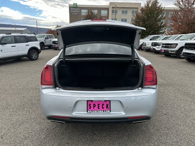 2022 Chrysler 300 300 Touring L