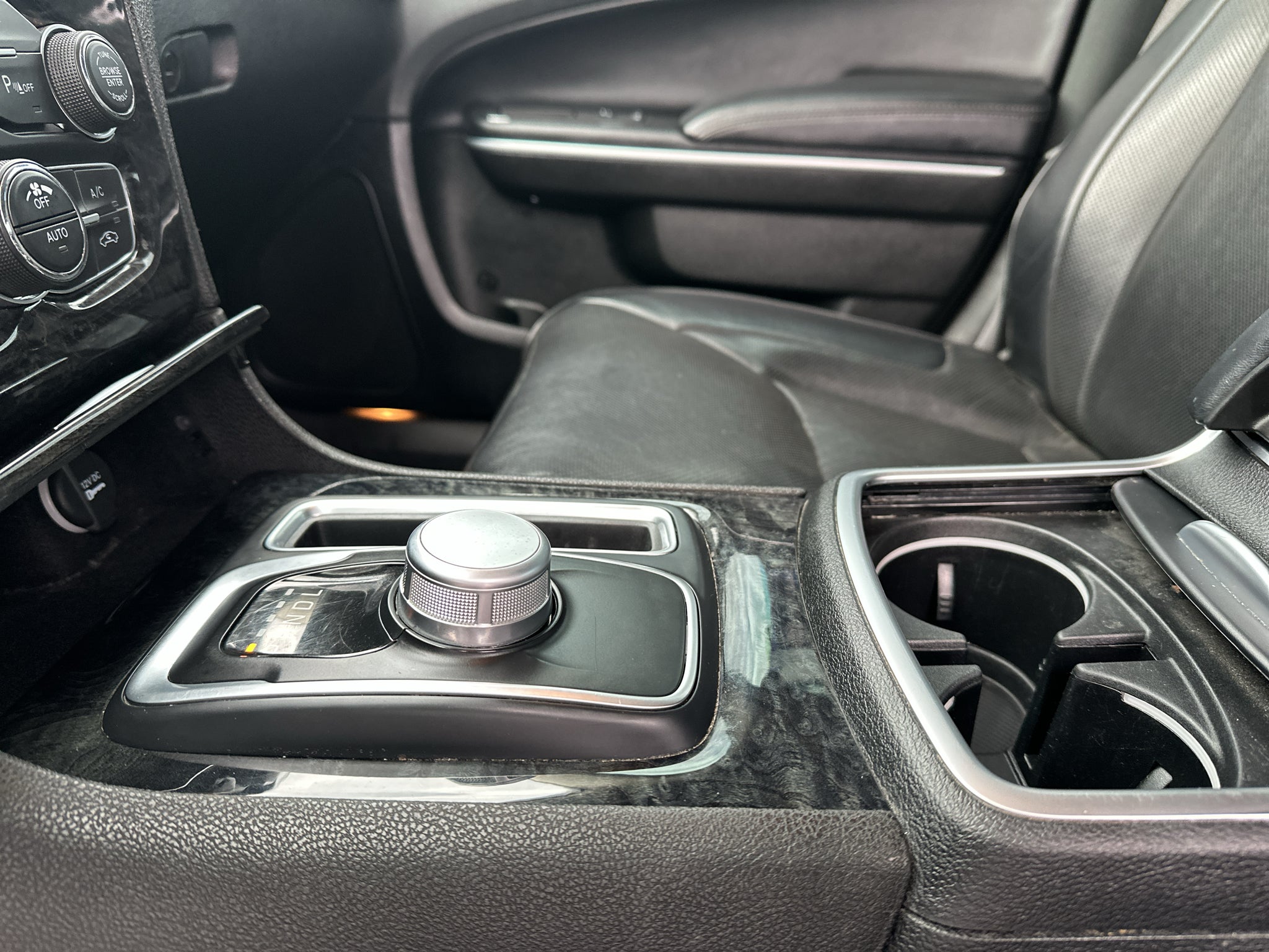 2022 Chrysler 300 300 Touring L