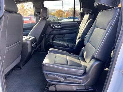 2023 GMC Yukon XL SLT