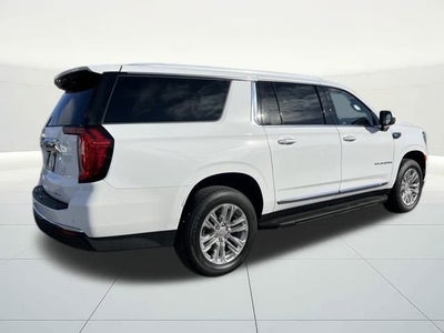 2023 GMC Yukon XL SLT