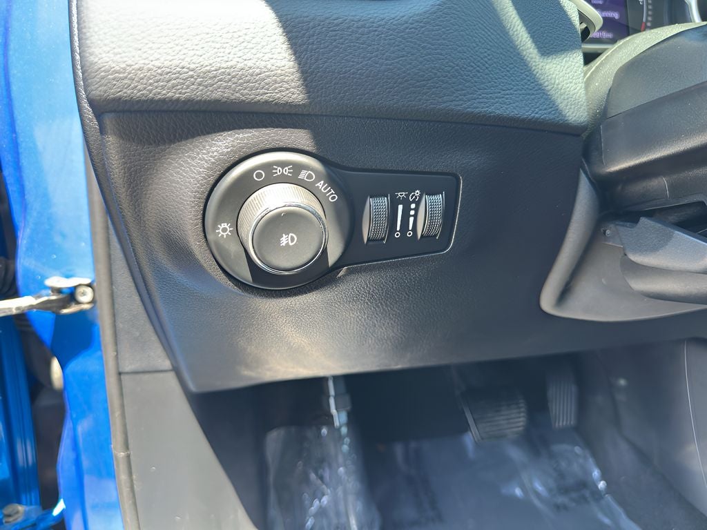 2020 Jeep Compass Latitude w/Sun/Wheel Pkg