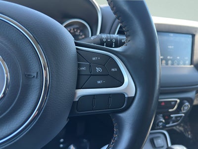 2020 Jeep Compass Latitude w/Sun/Wheel Pkg