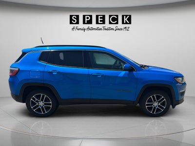 2020 Jeep Compass Latitude w/Sun/Wheel Pkg