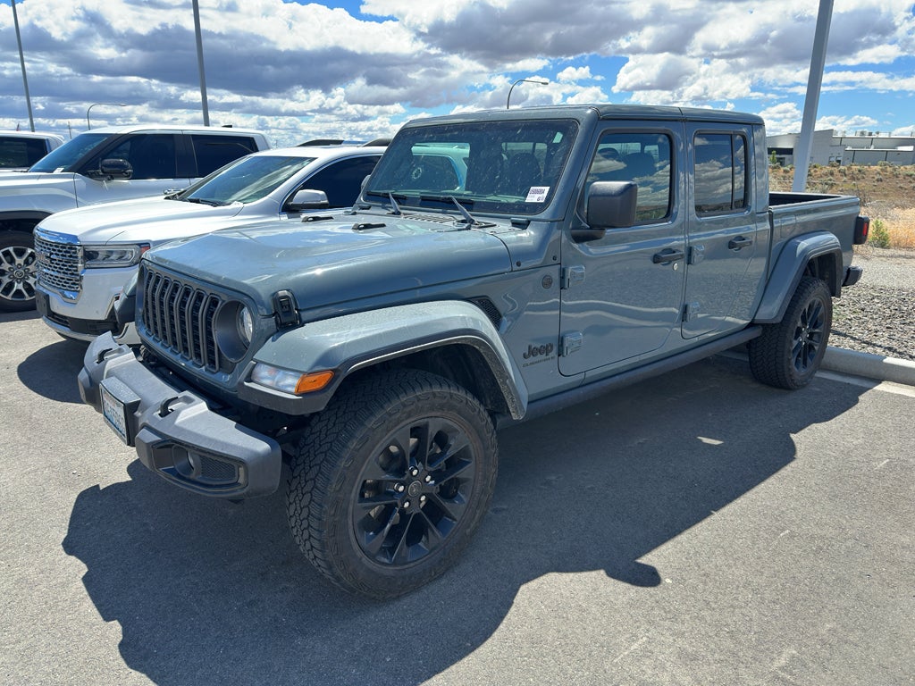2025 Jeep Gladiator Nighthawk