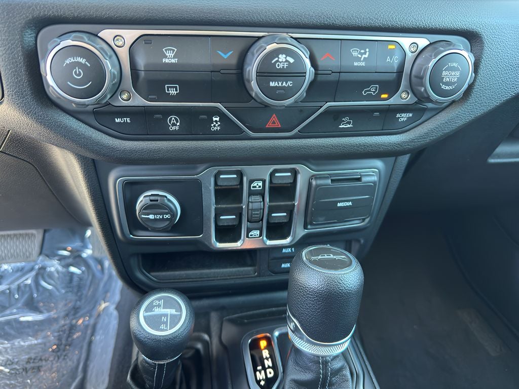 2025 Jeep Gladiator Nighthawk