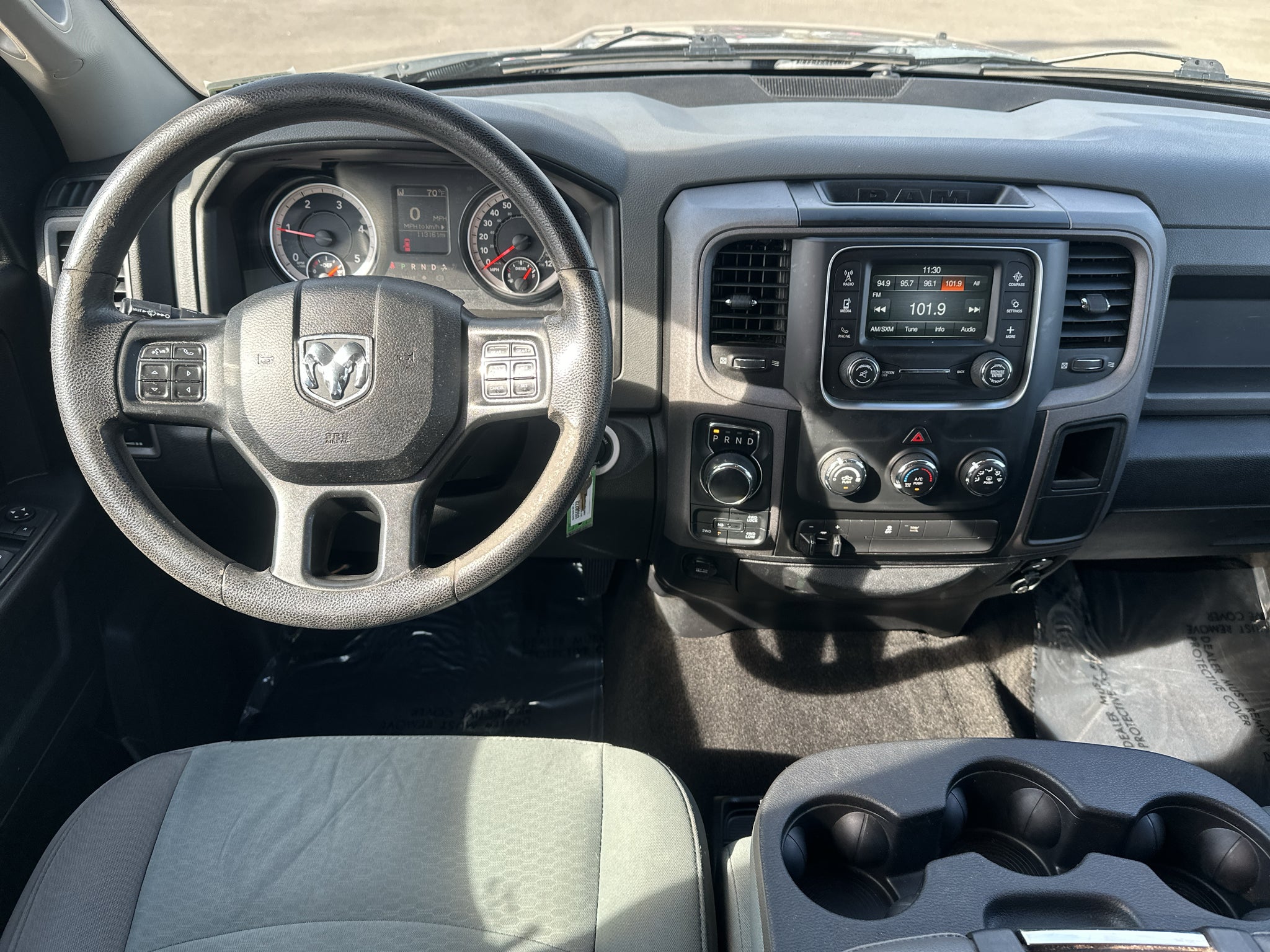 2017 RAM 1500 Tradesman Crew Cab 4x4 6'4" Box