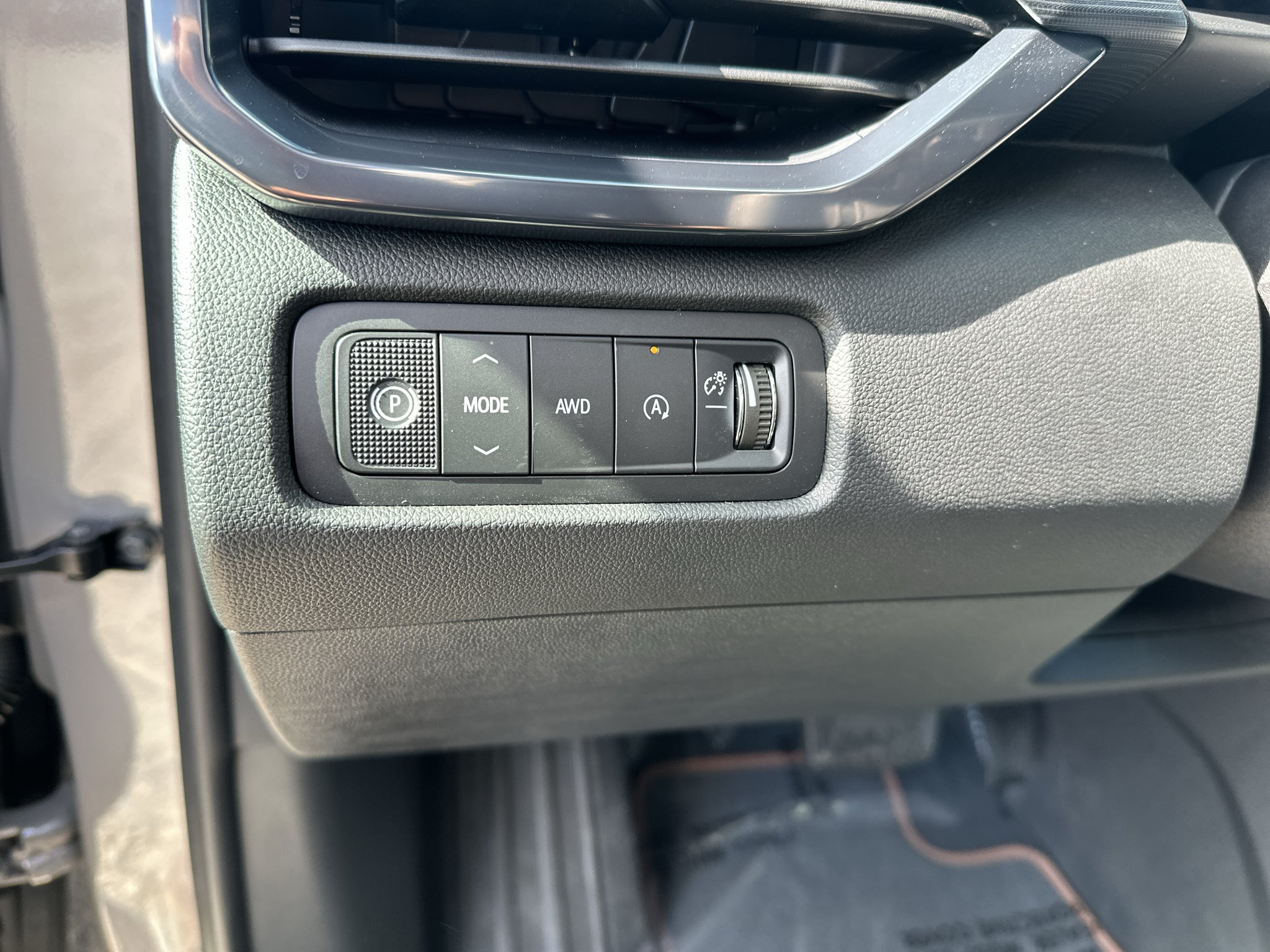 2027 GMC Acadia AT4