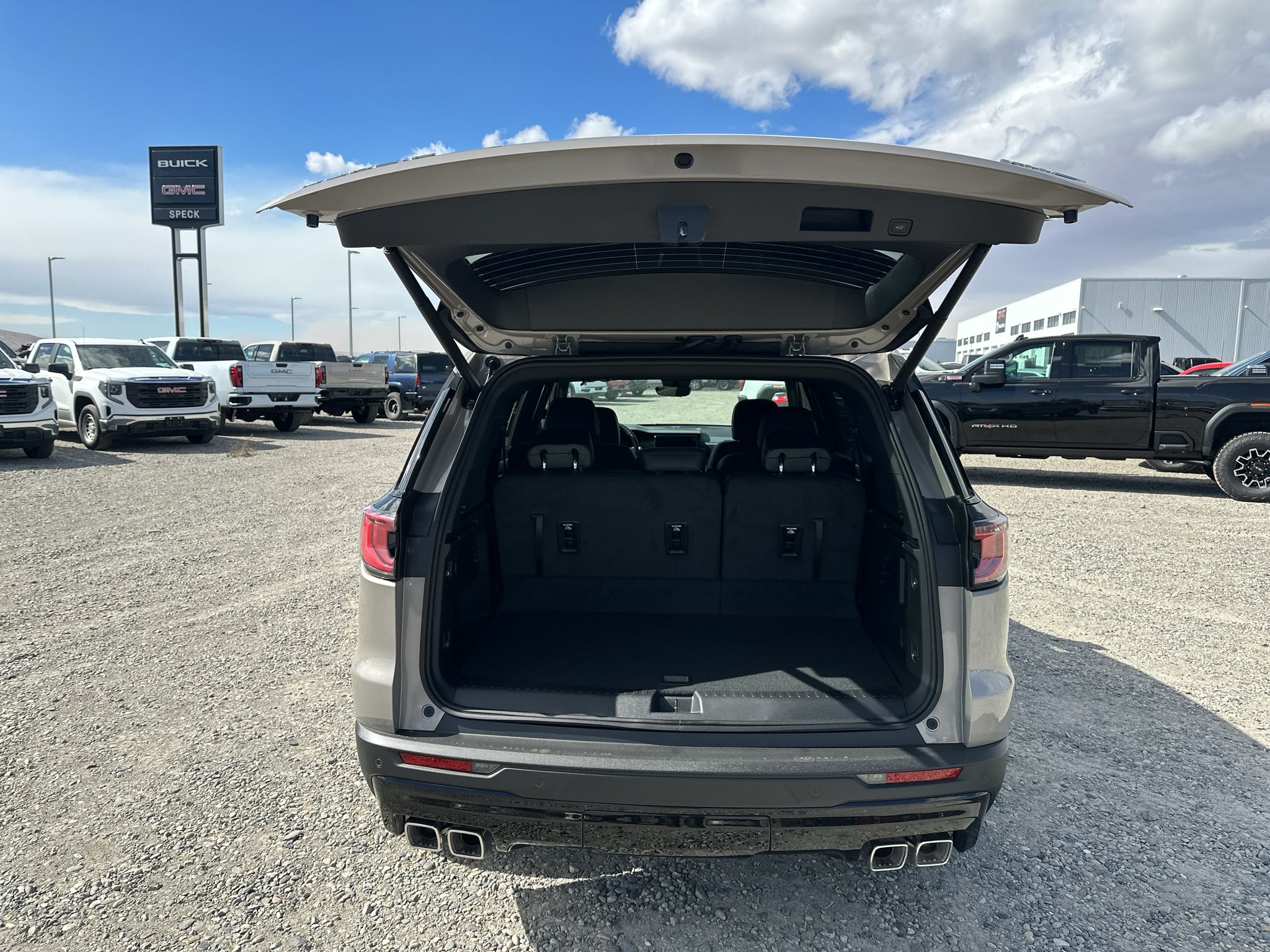 2027 GMC Acadia AT4