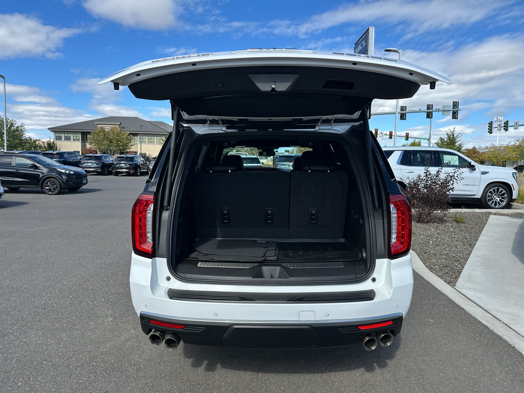 2024 GMC Yukon Denali