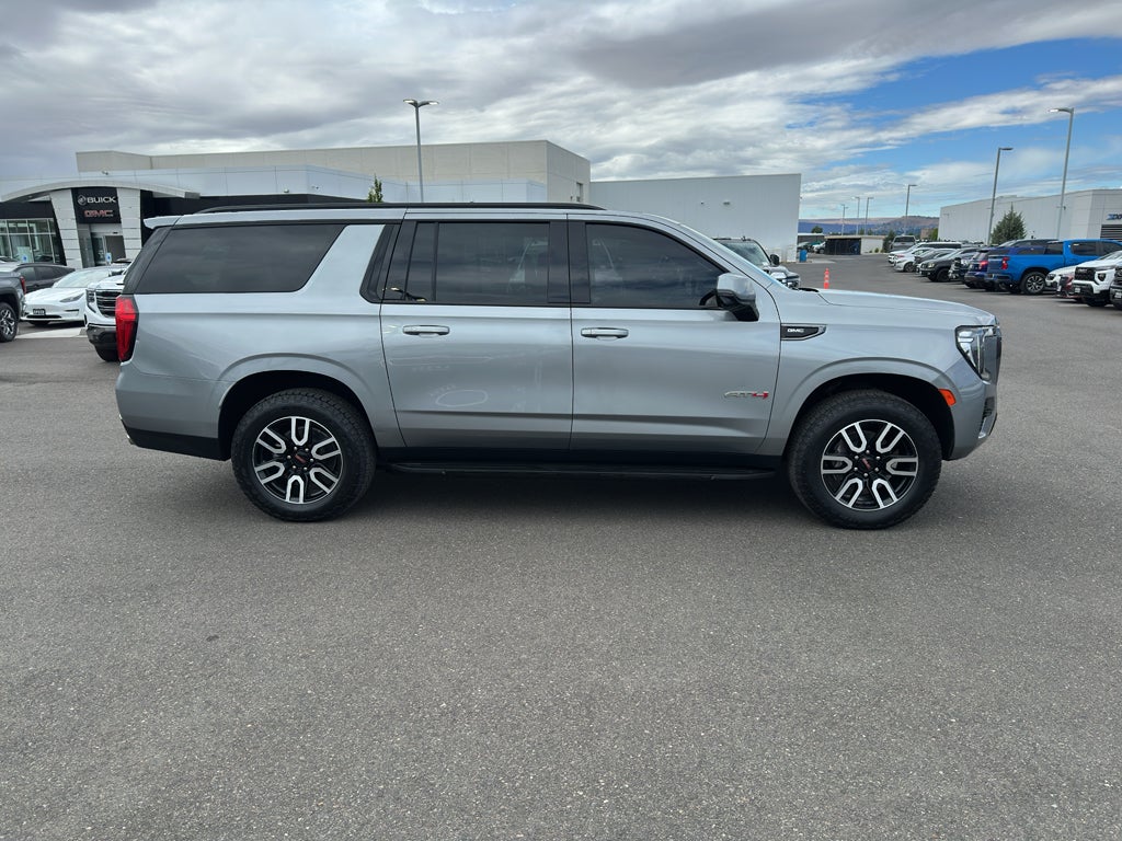 2024 GMC Yukon XL AT4