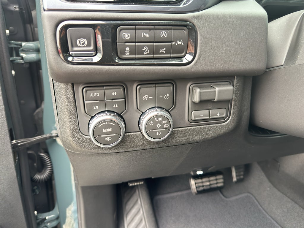 2026 GMC Yukon XL AT4 Ultimate