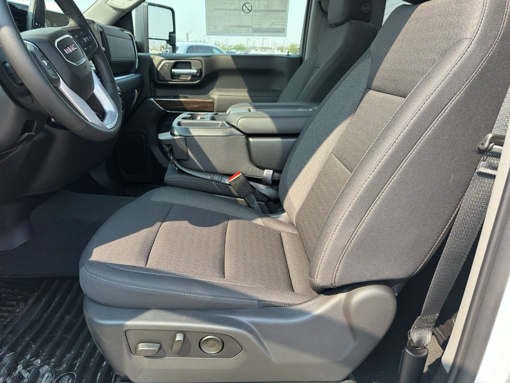 2026 GMC Sierra 3500 HD SLE DRW