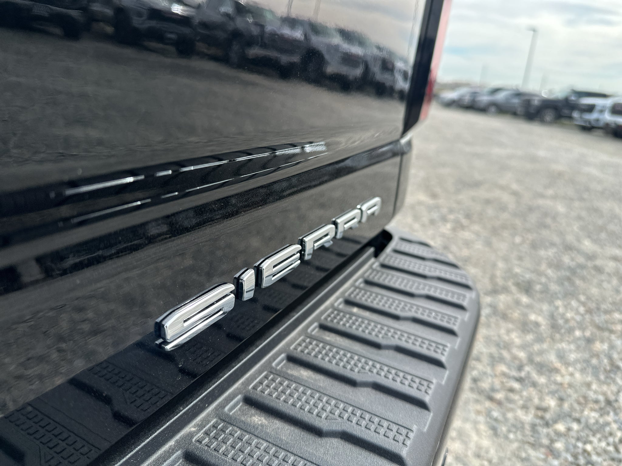 2026 GMC Sierra 3500HD Denali Ultimate - Photo 9