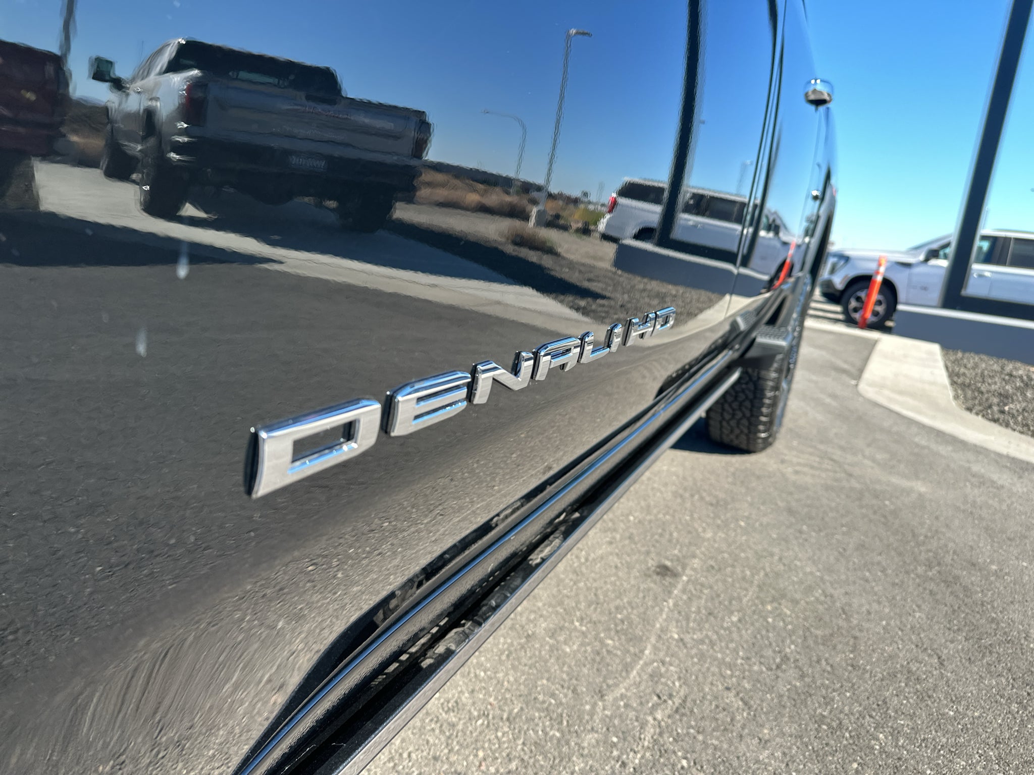 2026 GMC Sierra 3500HD Denali Ultimate - Photo 11