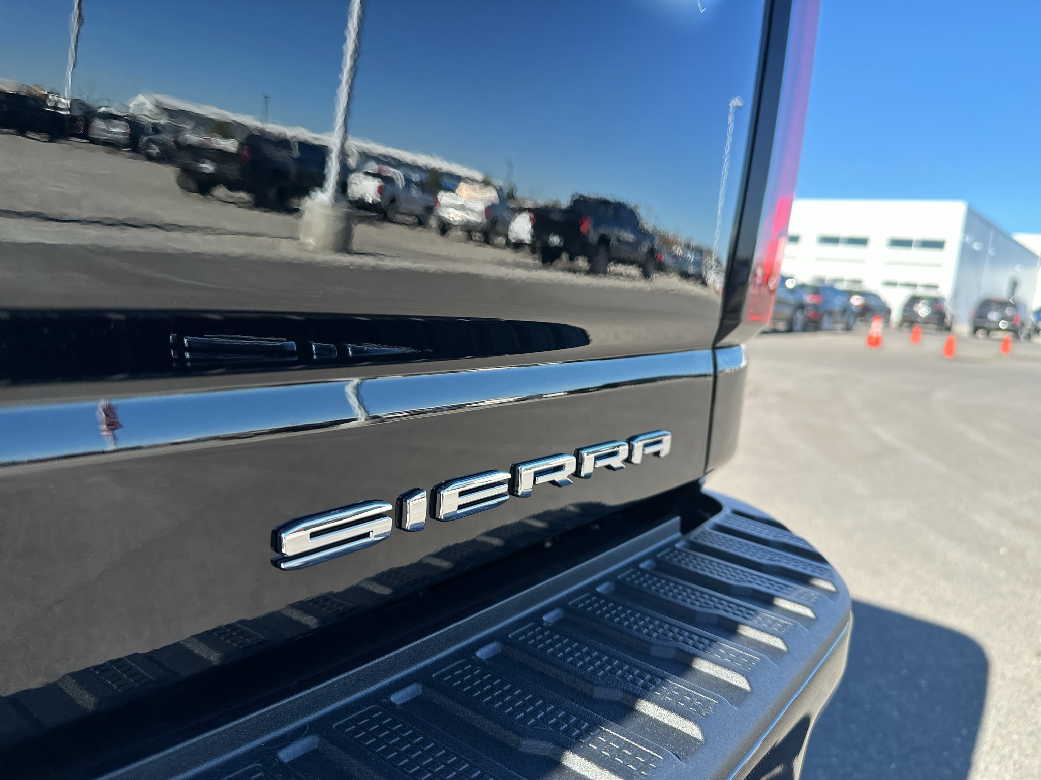 2026 GMC Sierra 3500HD Denali Ultimate - Photo 13