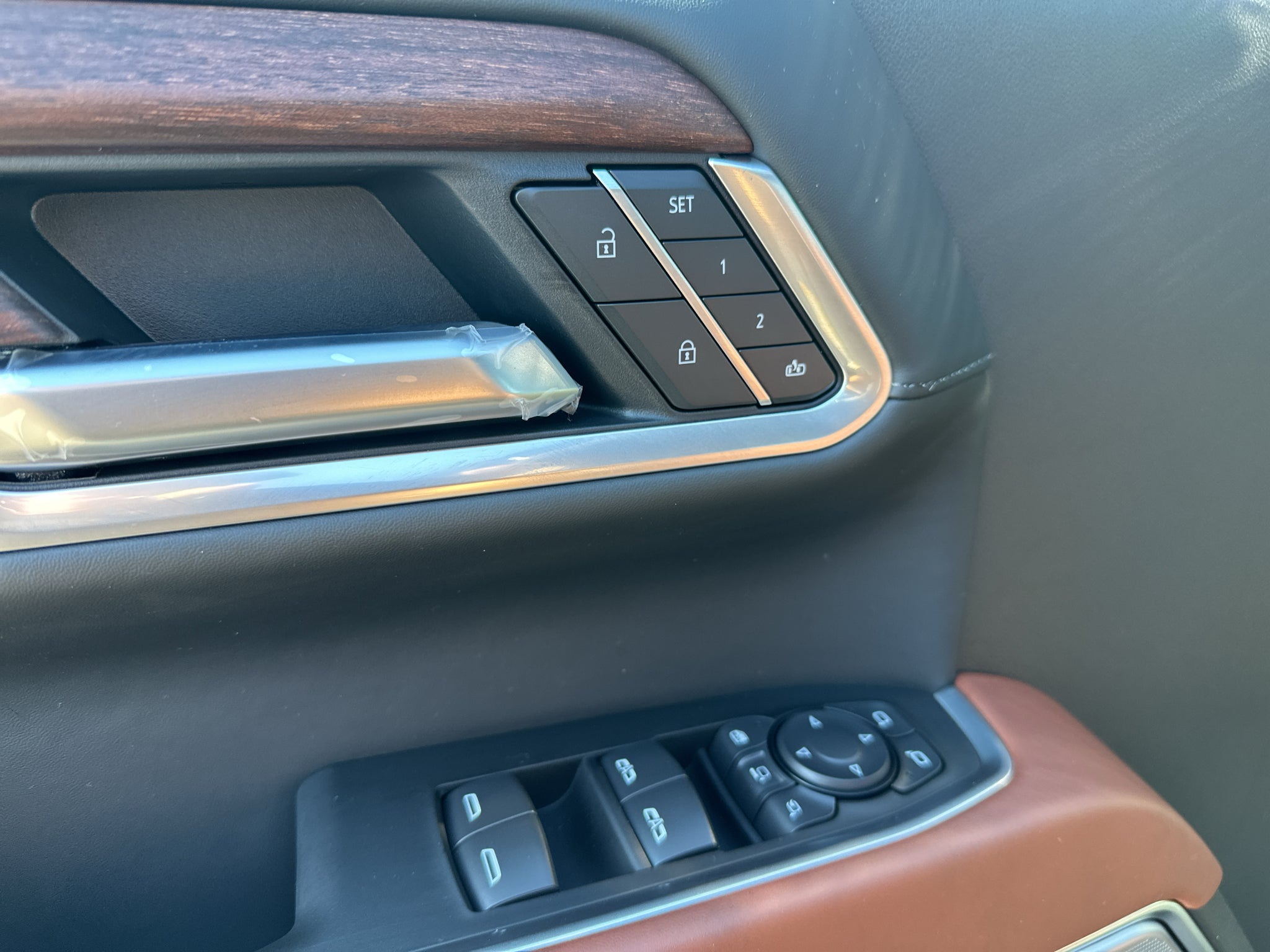 2026 GMC Sierra 3500HD Denali Ultimate - Photo 18