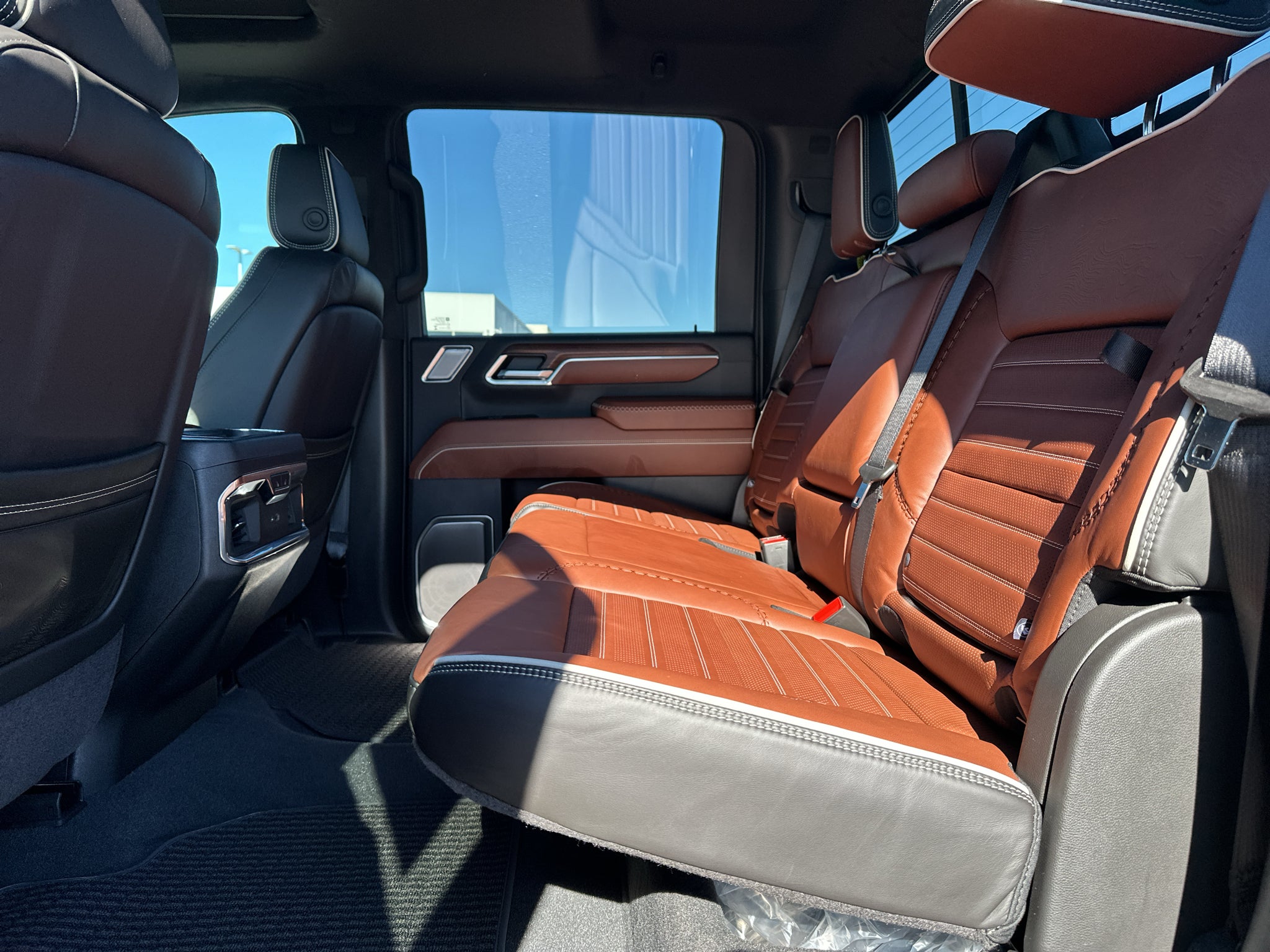 2026 GMC Sierra 3500HD Denali Ultimate - Photo 21