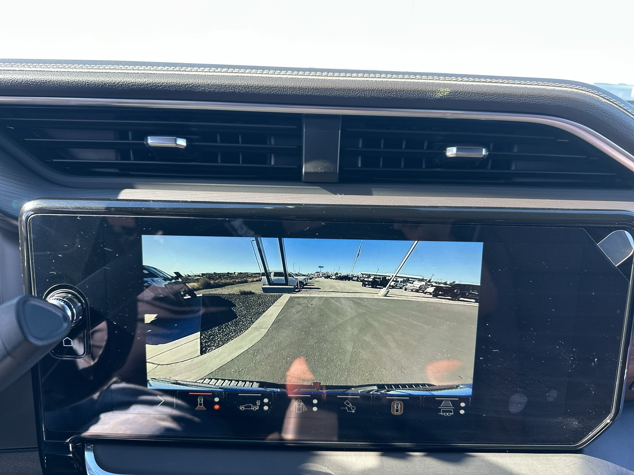2026 GMC Sierra 3500HD Denali Ultimate - Photo 32