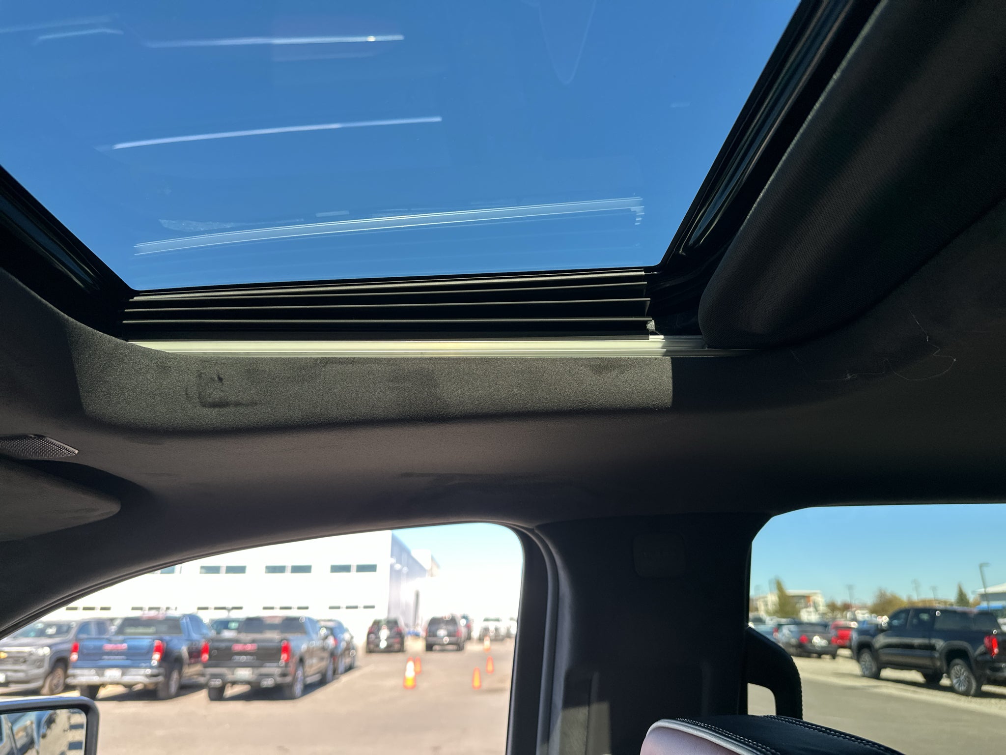 2026 GMC Sierra 3500HD Denali Ultimate - Photo 35