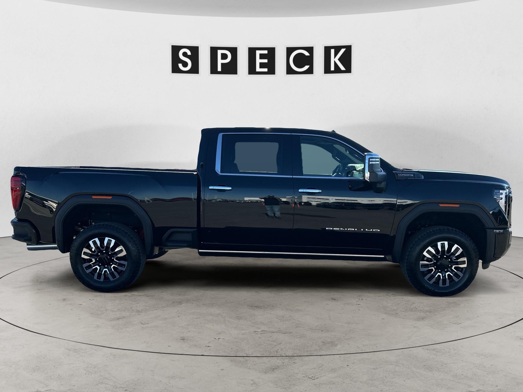 2026 GMC Sierra 3500HD Denali Ultimate - Photo 6
