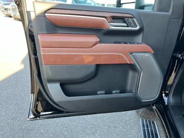 2025 GMC Sierra 3500 HD Denali Ultimate