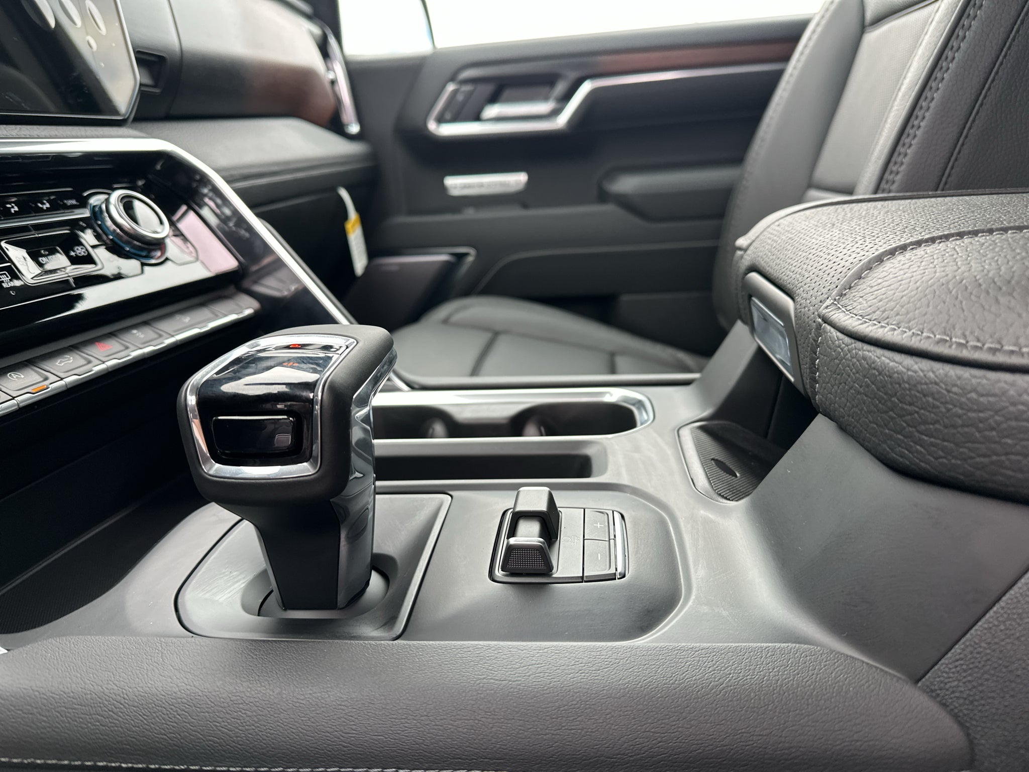 2026 GMC Sierra 1500 Denali - Photo 15