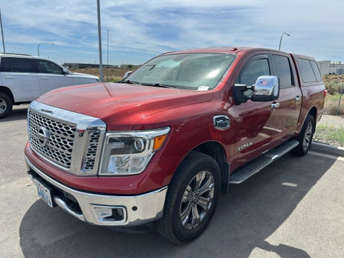2017 Nissan TITAN SL