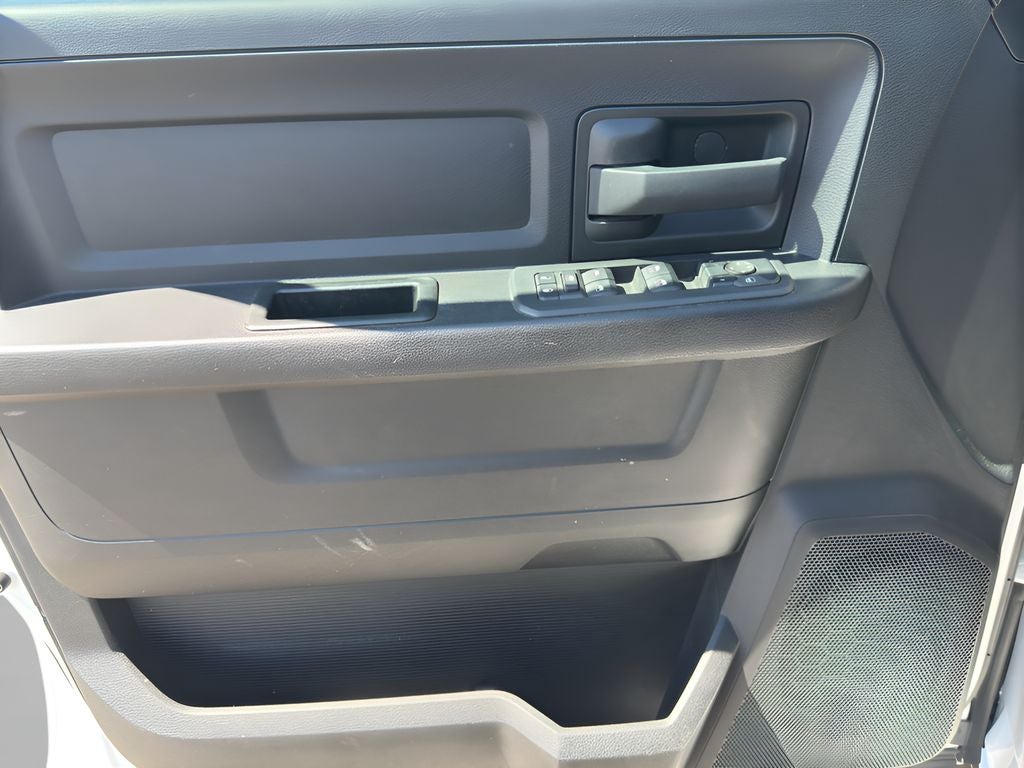 2025 RAM 3500 Tradesman Crew Cab 4x4 8' Box
