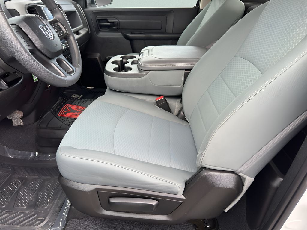 2019 RAM 1500 Classic Tradesman Regular Cab 4x2 6'4" Box