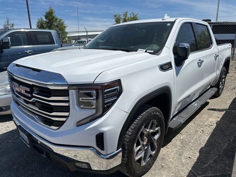 2025 GMC Sierra 4WD Crew Cab Short Box SLT's photo