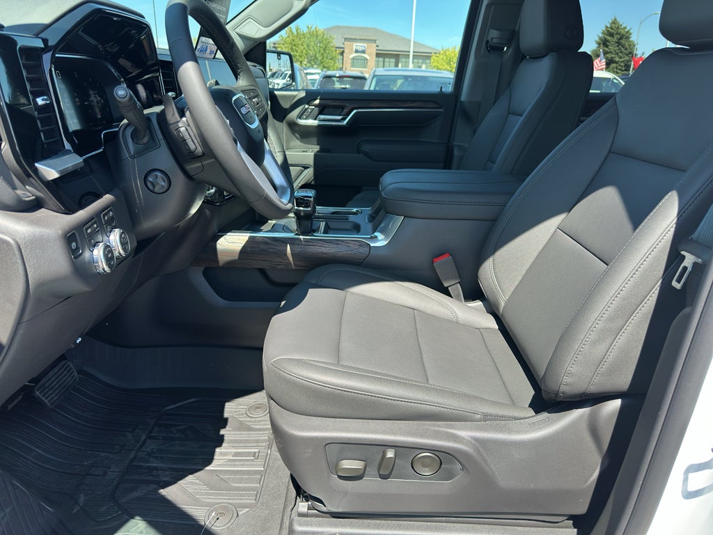 2026 GMC Sierra 1500 SLT - Photo 16