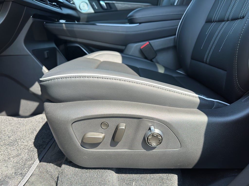 2027 Buick Enclave Avenir