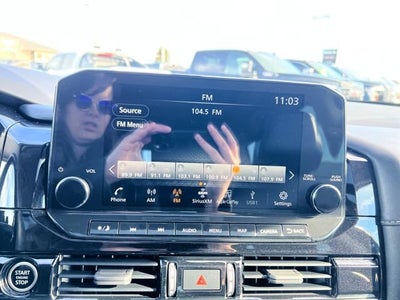 2022 Nissan Pathfinder SL