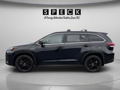 2019 Toyota Highlander SE