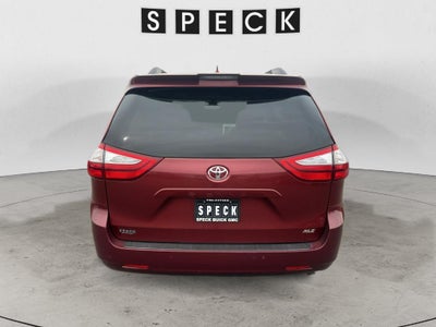 2019 Toyota Sienna XLE 8 Passenger