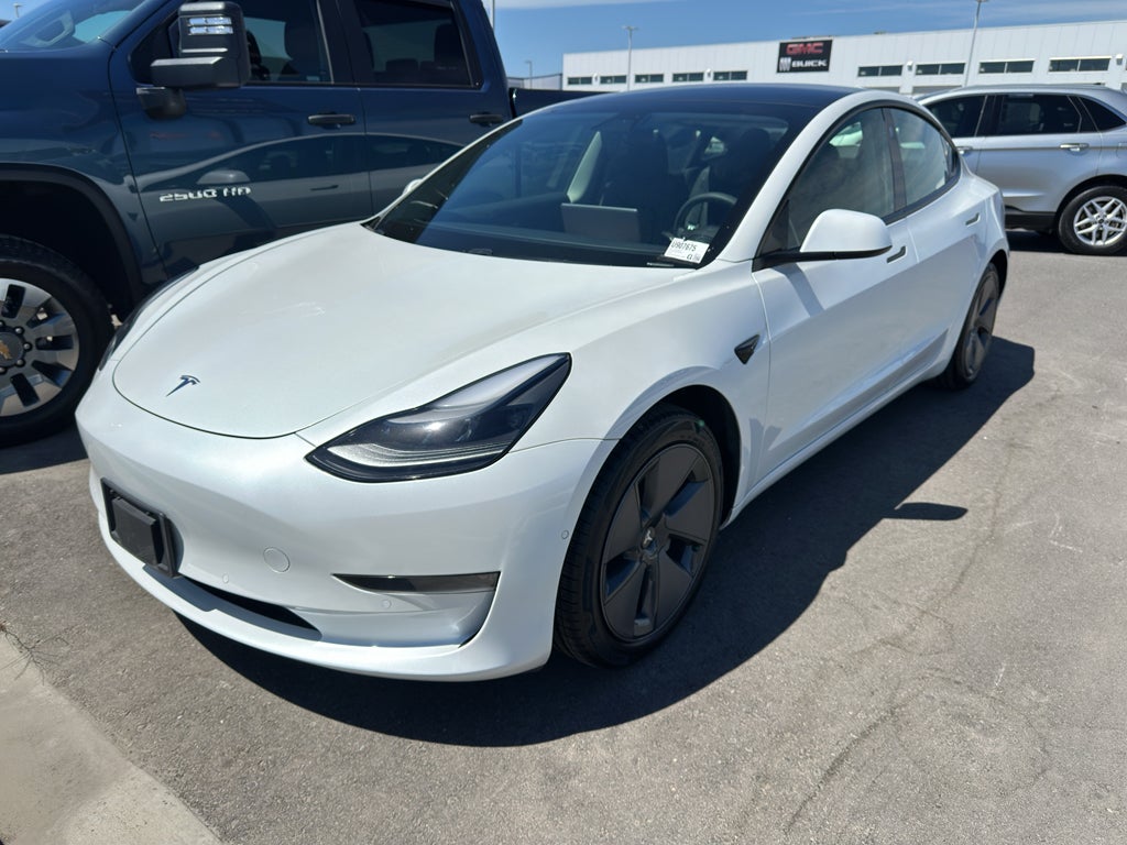 2021 Tesla Model 3 Standard Range Plus's photo