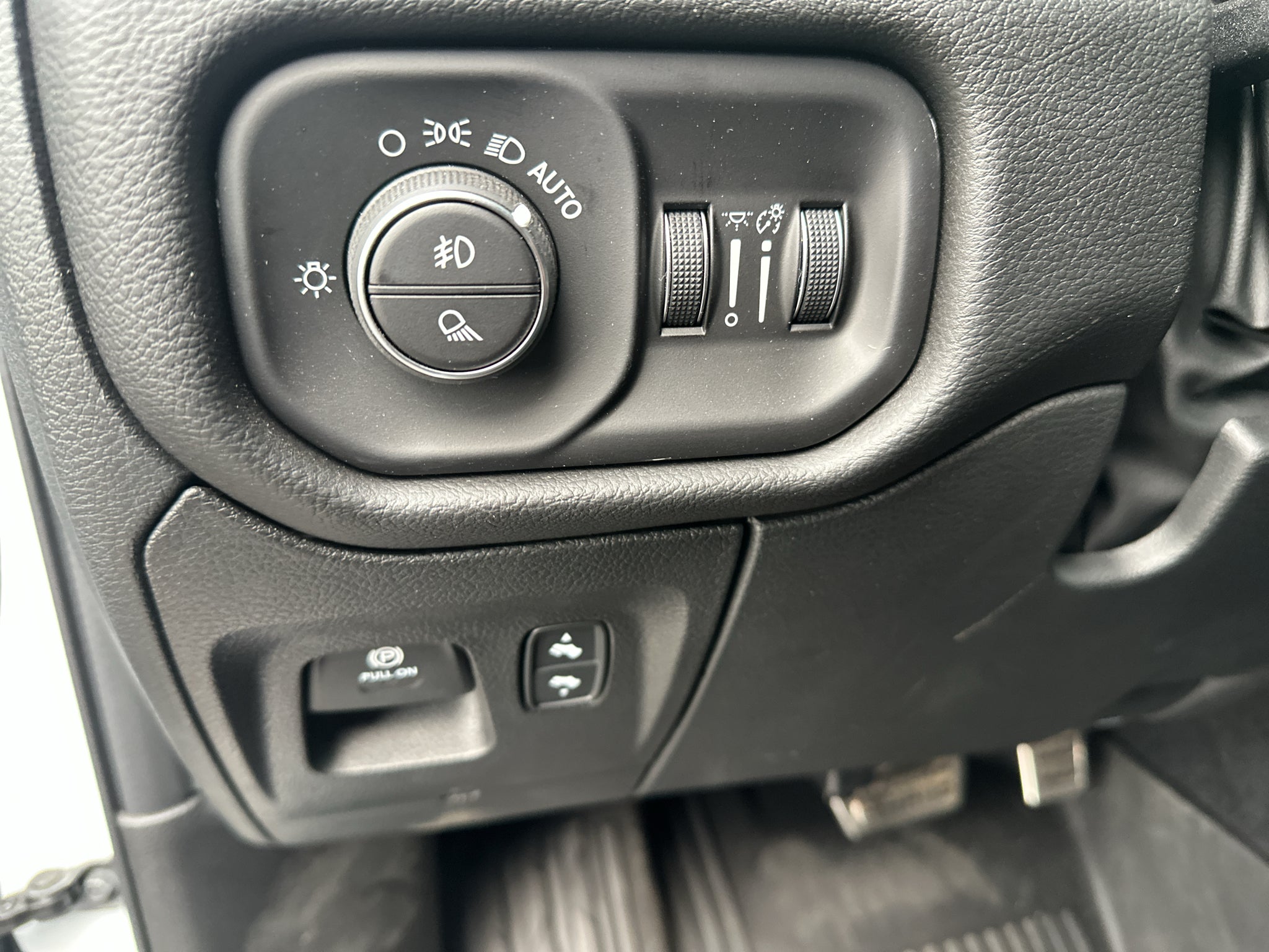 2026 RAM 1500 Rebel Crew Cab 4x4 5'7" Box