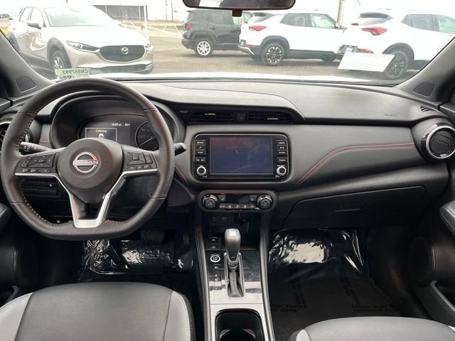 2024 Nissan Kicks SR
