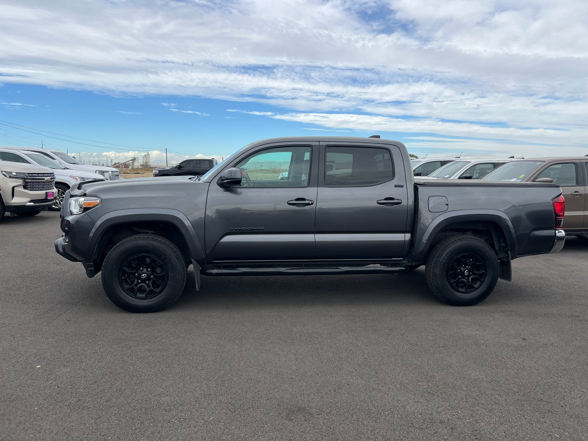 2020 Toyota Tacoma SR5 V6