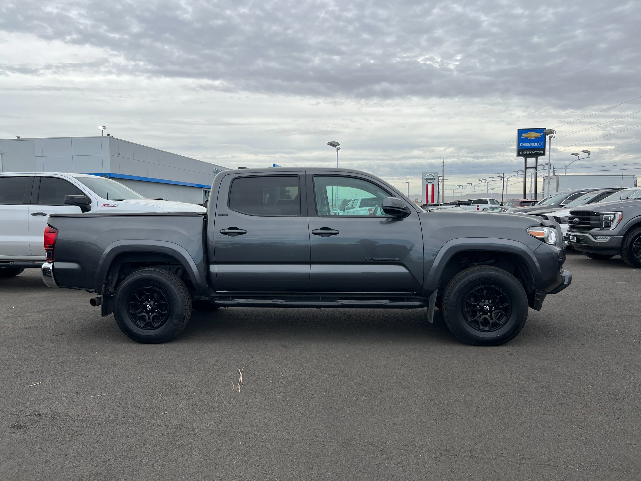 2020 Toyota Tacoma SR5 V6