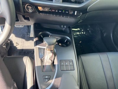 2024 Lexus UX UX 250h F SPORT Design