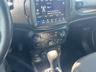 2022 Jeep Renegade Altitude