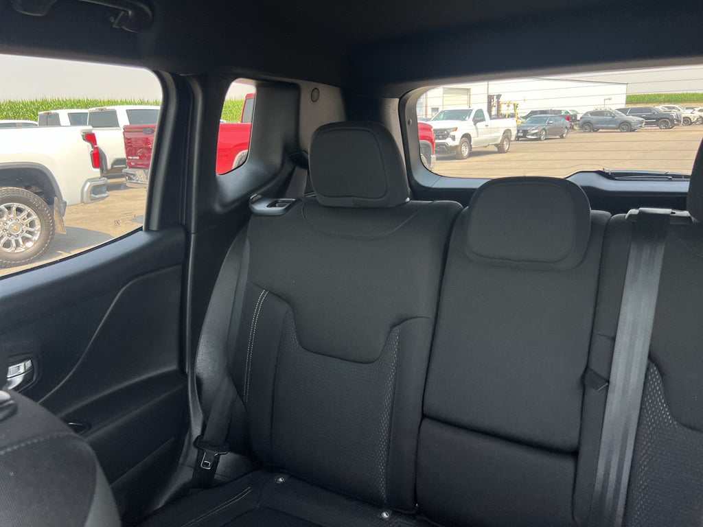2022 Jeep Renegade Altitude