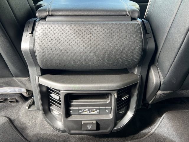 2025 RAM 1500 Laramie Crew Cab 4x4 5'7' Box