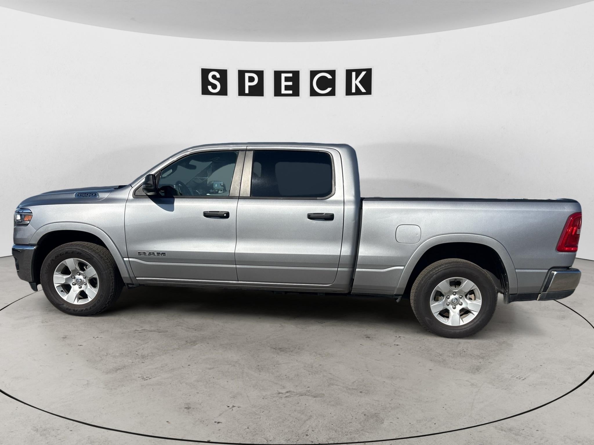 2025 RAM 1500 Big Horn Crew Cab 4x4 6'4' Box
