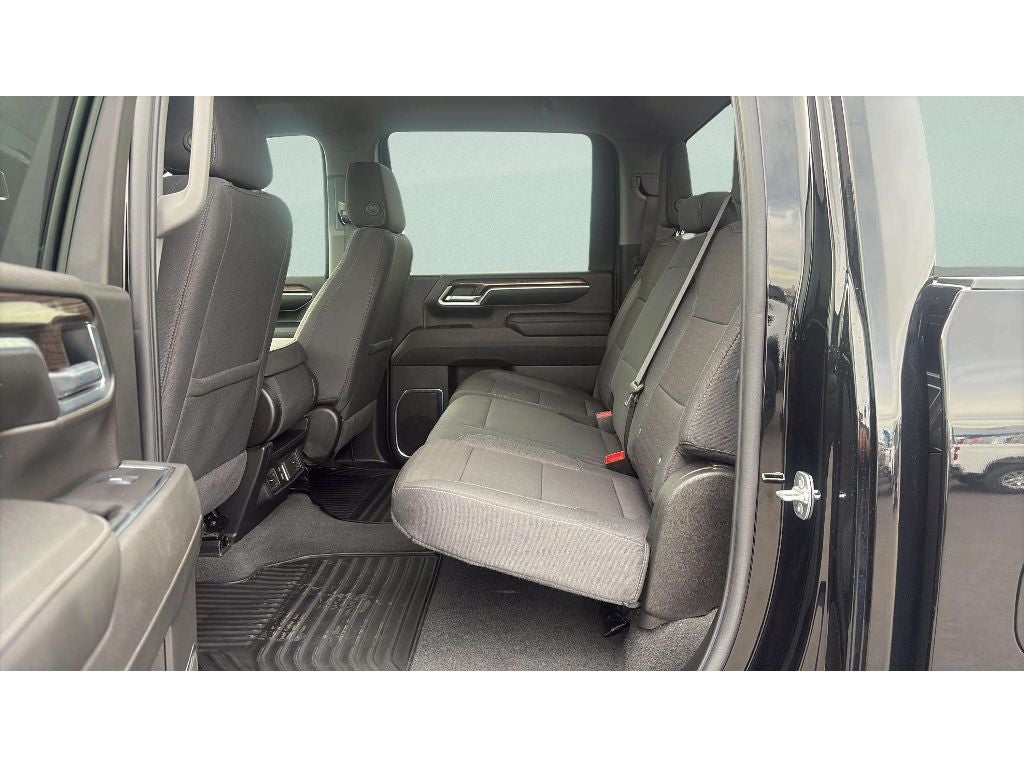 2025 Chevrolet Silverado 2500HD 4WD Crew Cab Standard Bed LT