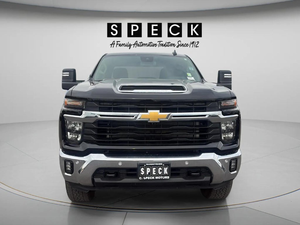 2025 Chevrolet Silverado 2500HD 4WD Crew Cab Standard Bed LT