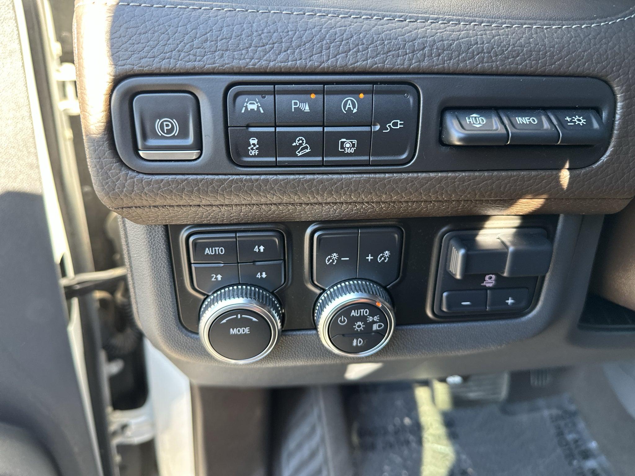 2022 GMC Yukon 4WD Denali