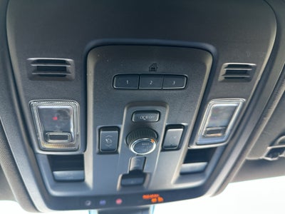 2022 GMC Yukon 4WD Denali